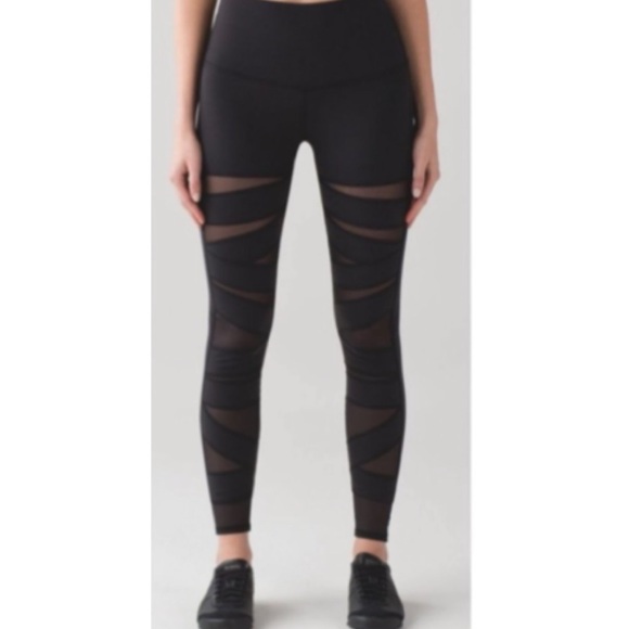 lululemon athletica Pants - •Lululemon• High Times Tech Mesh High Rise Wunder Under leggings 24”